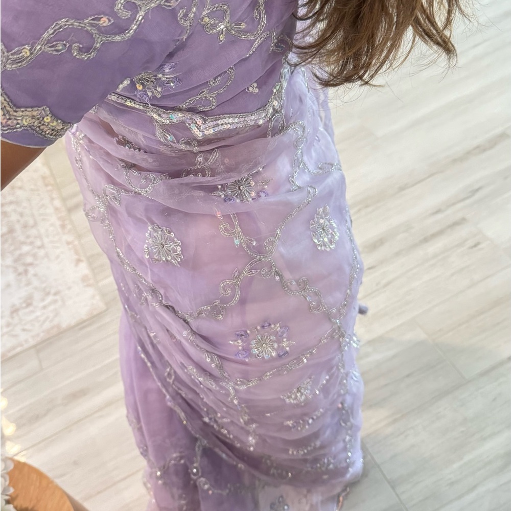 Lavender Embroidered Saree - Picture 5 of 10